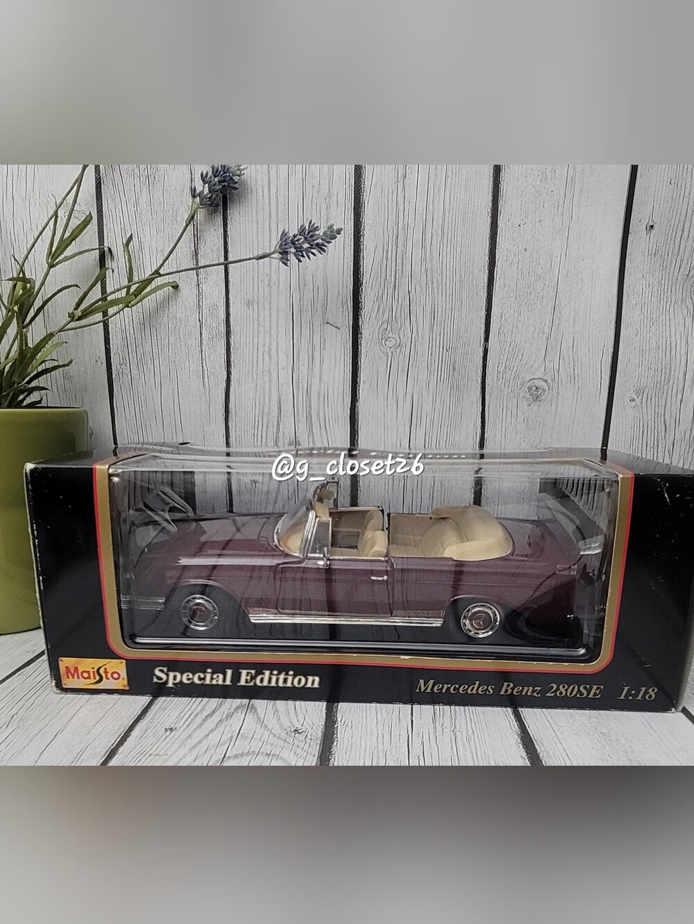 Mercedes-Benz 280SL Special Edition Die-Cast Model - Maroon